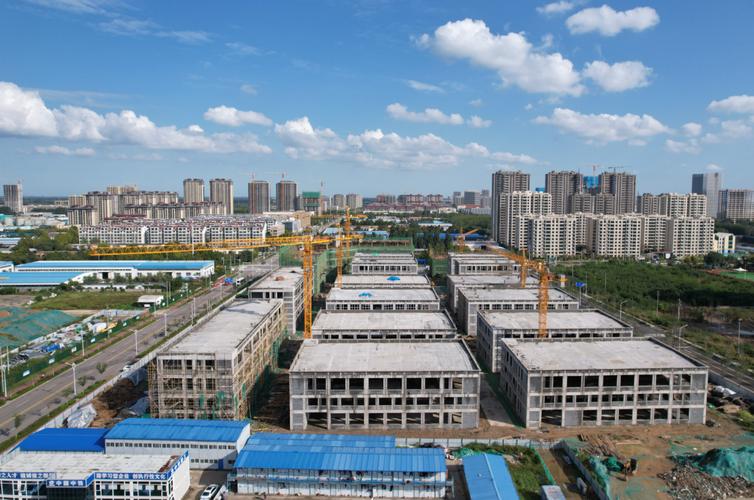 科技工业园:建设如火如荼 楼宇昼夜"拔节"